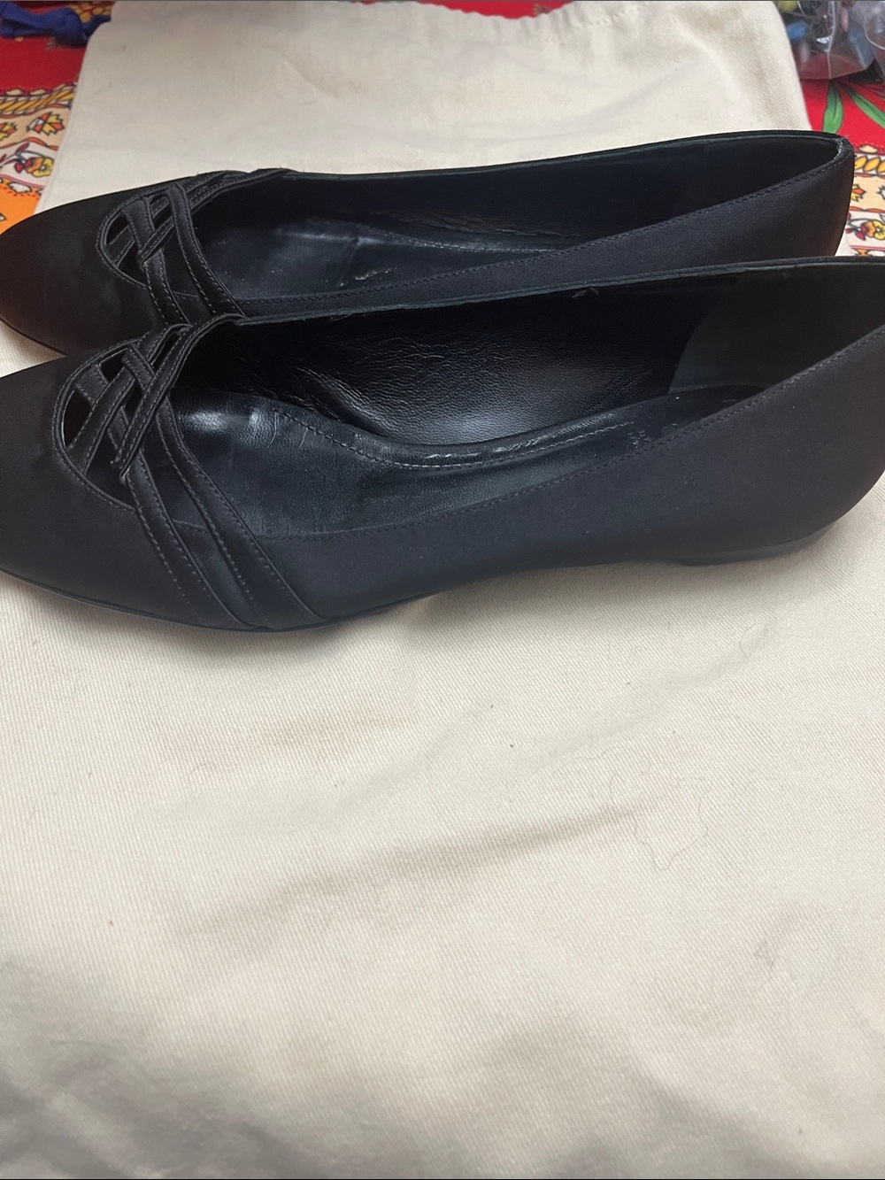 Burberry Black Satin Ballet Flats with Cross-Strap size 37 (US 7) - Picture 3 of 9